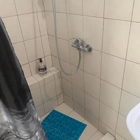 דירה Close To Train Station לריסה