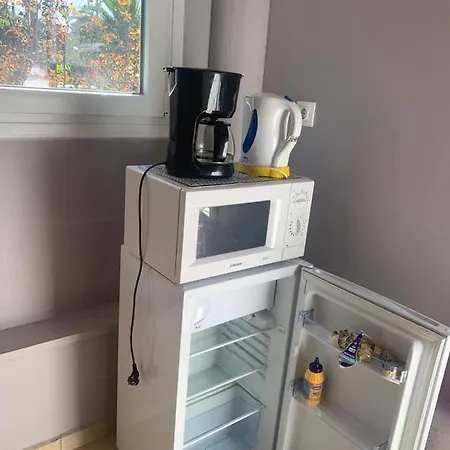 Close To Train Station Apartament